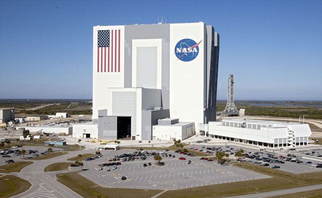 Foto Space.com  - [Amerika Serikat] Bukan Kolaborasi, Logo NASA Bukan Merek Dagang Yang Boleh Dipakai Dalam Produk